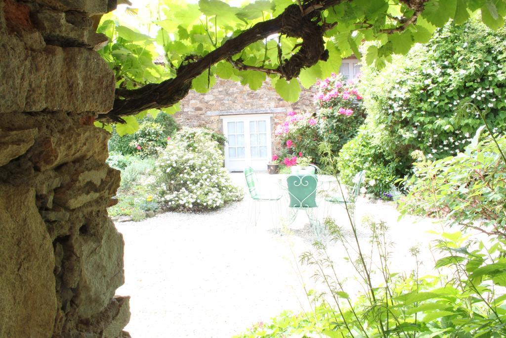 Relais De La Riniere Bed & Breakfast Le Landreau Екстериор снимка