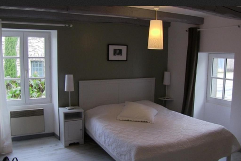Relais De La Riniere Bed & Breakfast Le Landreau Стая снимка
