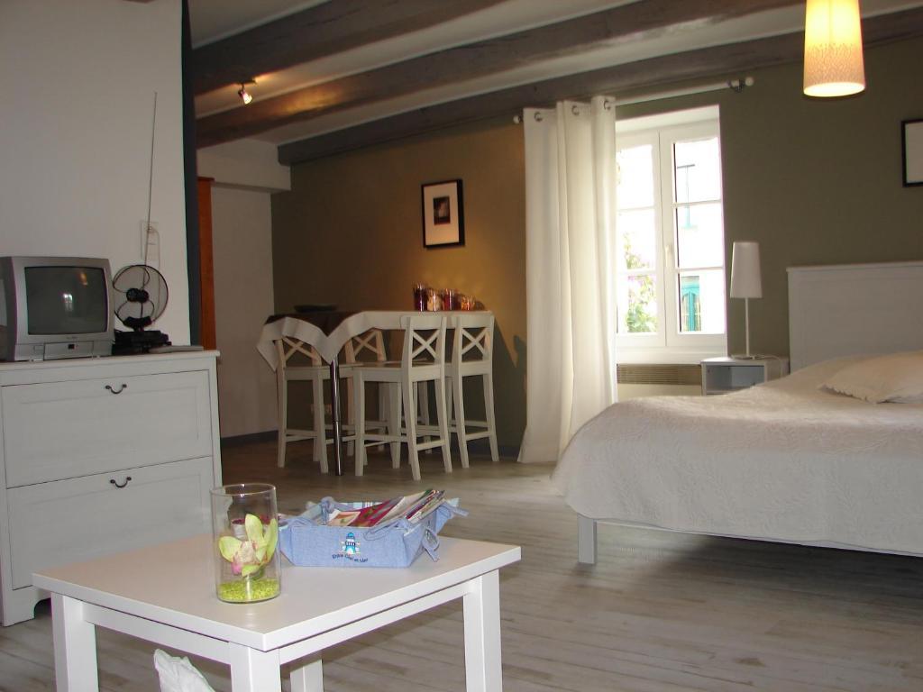 Relais De La Riniere Bed & Breakfast Le Landreau Екстериор снимка