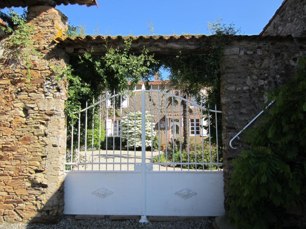 Relais De La Riniere Bed & Breakfast Le Landreau Екстериор снимка